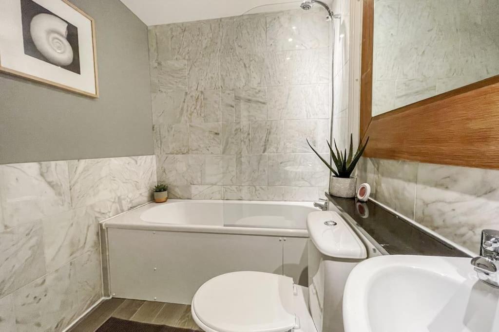 Lofty Apartment In Plymouth Extérieur photo